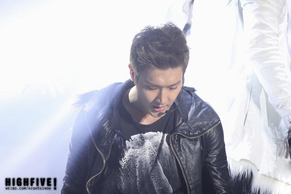 130119 <a href="/siwon407/">S</a> SJM FM in Nanjing twitpic.com/bxrz35 twitpic.com/bxrzqf  twitpic.com/bxrzya twitpic.com/bxs08f