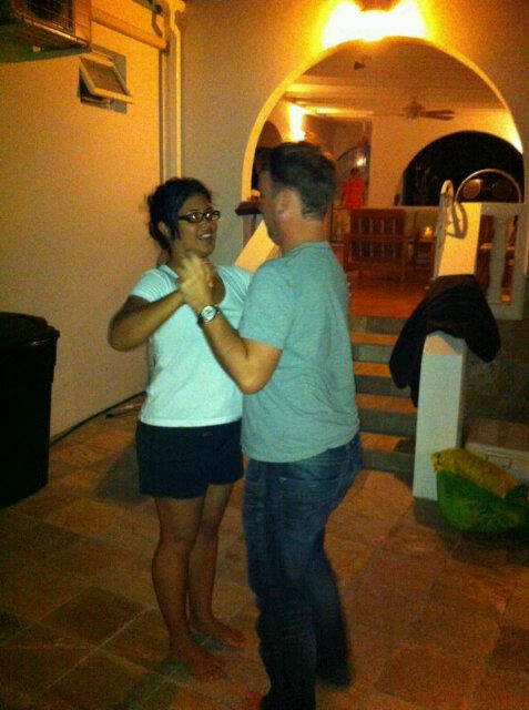 Giannyrq's tweet image. #DancingLessons... Teachin a dutch guy how to dance salsa.. I'm the best teacher ever yeah right