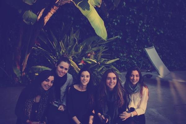 elenamonte's tweet photo. Muchisimas felicidades @MerIgual1 disfruta mucho de tu dia!! http://t.co/icgcaUE7