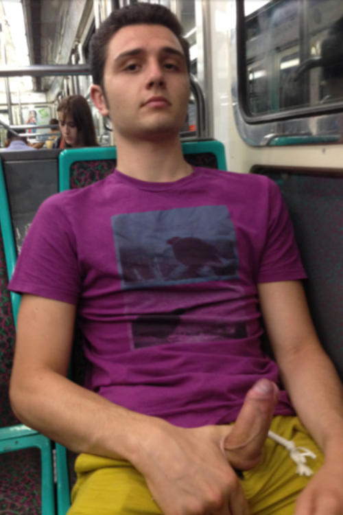 ForbiddenSights's tweet photo. risky! #cock #nude #public http://t.co/A82EbNvs
