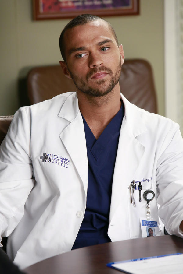 All new #GreysAnatomy tonight at 9|8c on ABC. Retweet if you'll be watching!