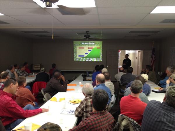 acatchot's tweet image. Great turnout at Aberdeen, MS grower meeting. #mscrops #ExtensionService