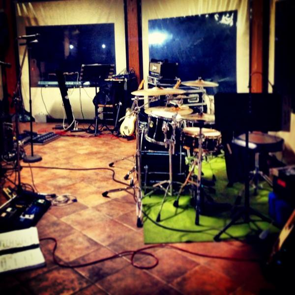 DoppioSensoLive's tweet photo. Per Africa nel cuore i Doppio Senso sono...presenti!!!! http://t.co/AIokOBEn