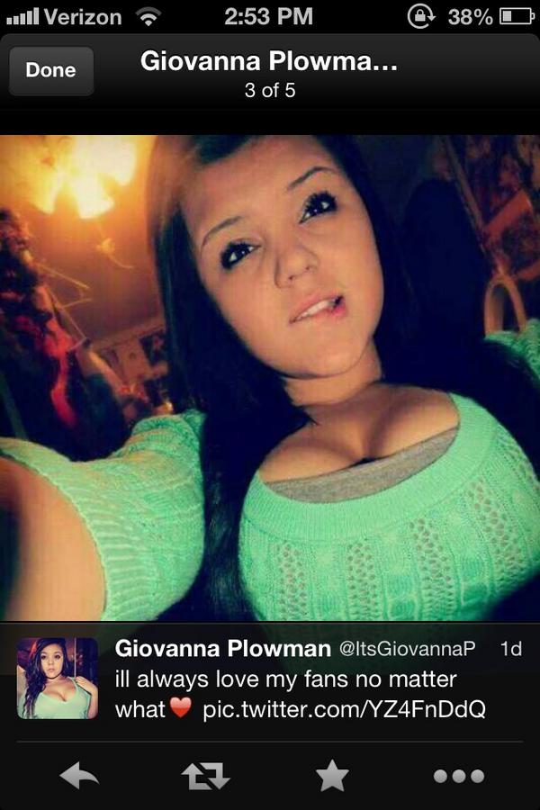 EMHSlovebook's tweet photo. YO NIGGA WHAT FANS? LMFAO SHE SAID FANS LMFAOLMFAOLMFAO http://t.co/pN8LtKHd