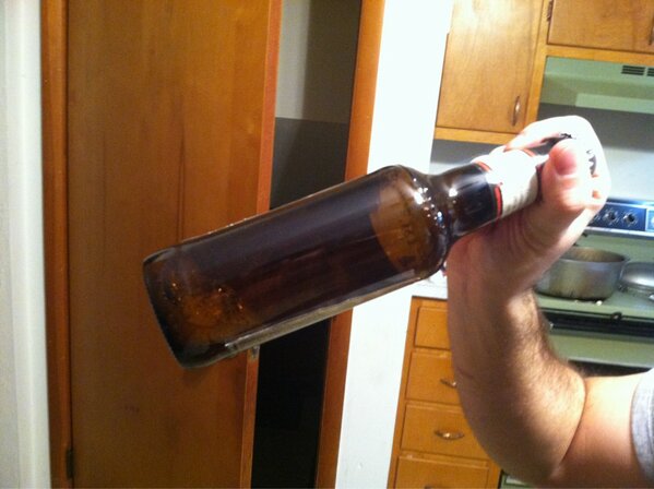 DavidCCook's tweet photo. @schlafly nothin', but a few suds sealed inside :( #emptypromises http://t.co/pPC2hzca