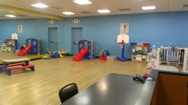 GoldsManchester's tweet photo. Kids' Club, can we say FREE?! http://t.co/Y15E0jA8 http://t.co/SoGijH1Z