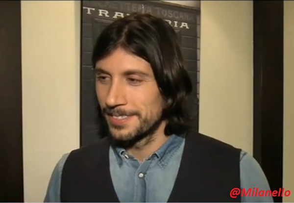 GallianiPhone's tweet photo. OFFICIAL: We have signed Dave Grohl in exchange for Mesbah. We are very pleased to have closed the deal. http://t.co/MrjpWPIf