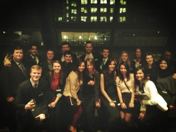 julibaquerof's tweet photo. Say HELLO Kings university College Delegation #mcmun2013 http://t.co/rFX5TyGF