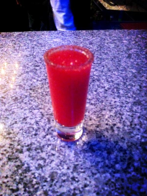 classicocln's tweet photo. Aaah pero no podíamos dejar atrás al favorito de todos!! Un BabyMango nunca esta de mas!! #JuevesDeClassico http://t.co/CP4sYjHB