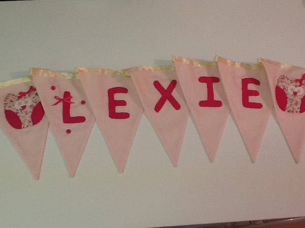 CuteButtonCraft's tweet image. Owl bunting for Lexie #owlbedroom
