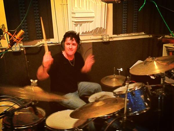 hiwheelent's tweet image. Sometimes ya gotta ask- WWKMD? What Would #KeithMoon Do? Rockin' in studio with #DannyThompson! #LongLiveRock #TheWho