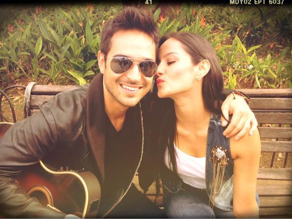 patoarellano's tweet photo. Aqui con la bellísima @elianaafrancoo luego de la entrevista. Ella es mi novia en Colombia... Conste que lo dijo ella! http://t.co/anorGMUg