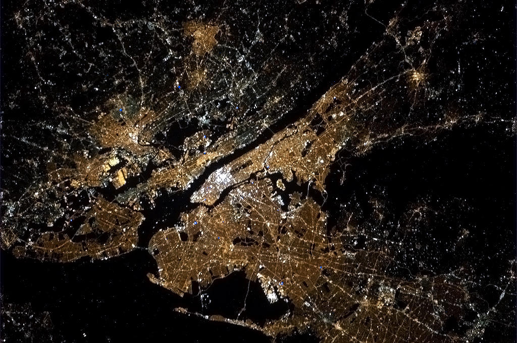 Chris Hadfield on Twitter: "New York City shining by night. Central