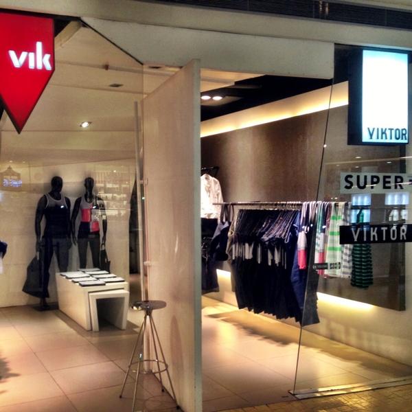 Flash_Apparel's tweet photo. FLASH!
Now on SALE! 
VIKTOR Trinoma Mall 3F North Edsa, Quezon City  tel: +63 917 852 0016 http://t.co/R1xIjiRv