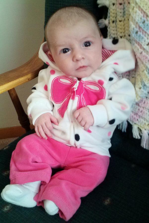 Stephanie41009's tweet image. #CutestLilGirlEver #NoFilter #ShesThatCute #MommysLilGirl