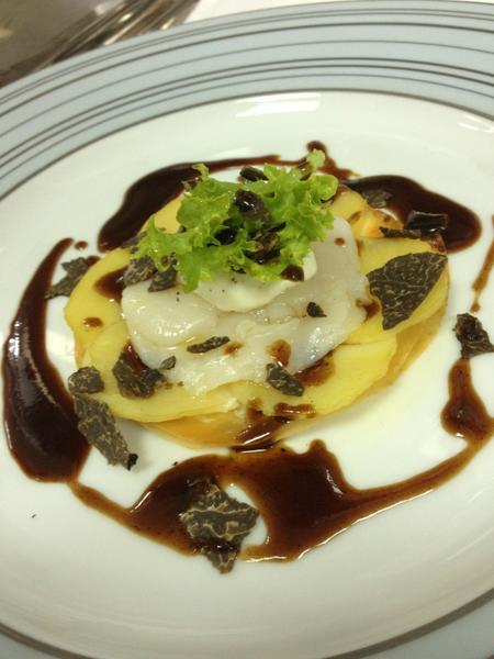 alexpernetcook's tweet image. Scallop truffle pie #blindtesting #food #chef #cook