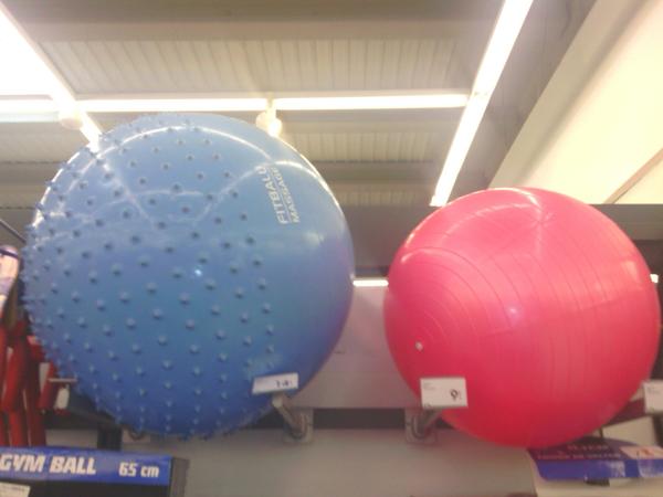 Jesus__SA's tweet photo. @evitaMPR  yo como el azul ... :) y tu como el rosa ... :( http://t.co/jSa2GAwg