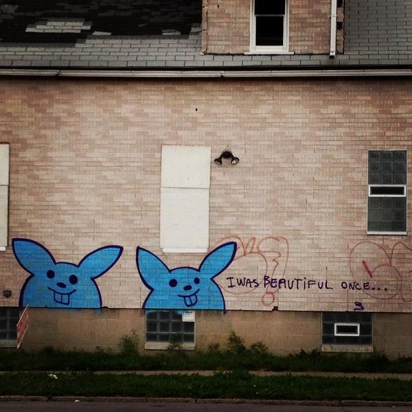 de313Monster's tweet image. love bunnies #streetart #graffiti #detroit