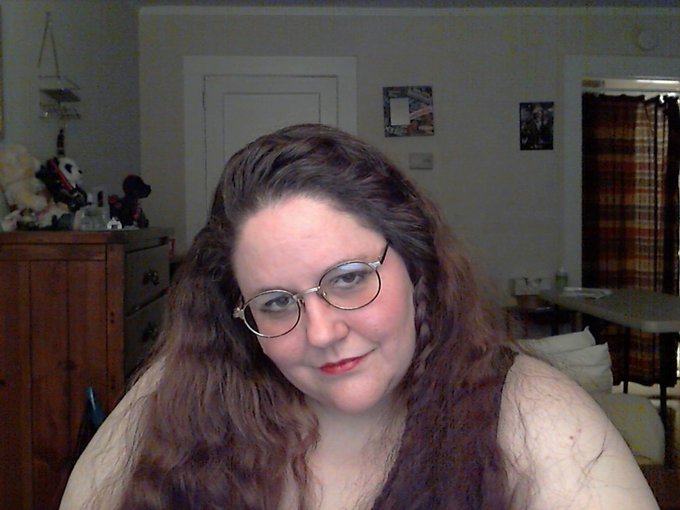 Dare you to guess what's on my mind.  Online on cam for the next 2 hours, catch me if you can http://t<a href="/tag/bbw"class="tags"><span>#bbw</span></a><a href="/tag/bigboobs"class="tags"><span>#bigboobs</span></a>