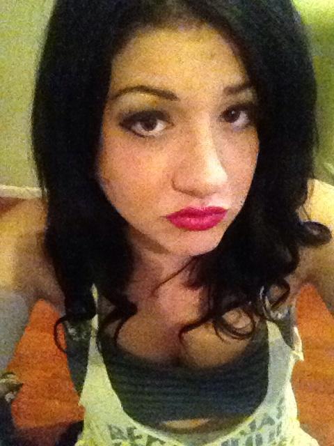 Getting ready to model some shirts for a friends clothing line :) http://t.co/iKMCXZ5s
