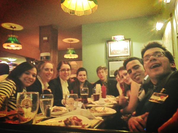 julibaquerof's tweet photo. Dinner time #mcmun2013 http://t.co/JvmGazbu