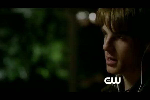 Chicago_Toronto's tweet photo. @natebuzz Whatcha listening to, darling? Obviously not sitar music ;-). http://t.co/5va6IWjW
