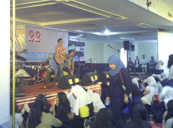 Adera nya lg disini , ayo merapat