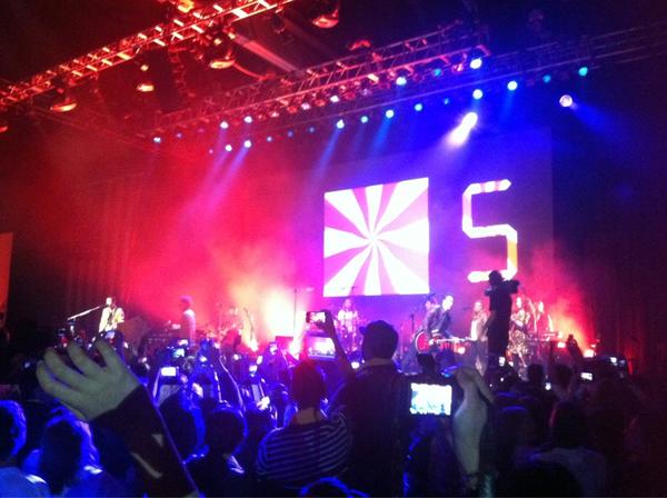 __taylor_rae_'s tweet image. FINALLY! The Jonas Brothers! 😍