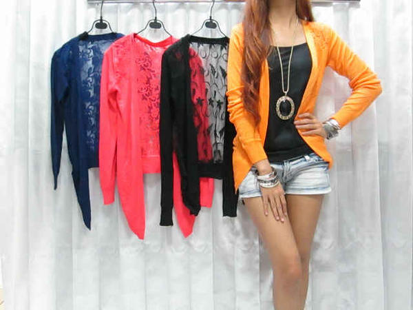 ownowl22's tweet photo. cardi import @ 75rb bahan halus melar fit to L http://t.co/cQ59ICwp