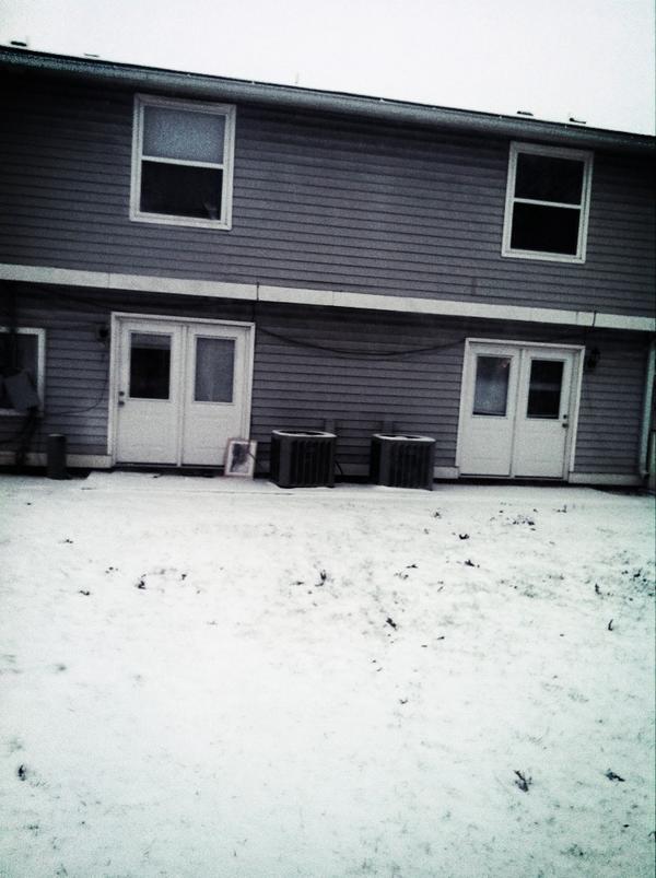 01BrAyAn22's tweet photo. TALK ABOUT A BORING ASS AFTERNOON http://t.co/Nxo21pc9
