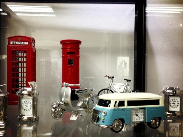 Love our new selection of #miniatureclocks :) the perfect present! #campervan #scooter #BeckBromFL @PengeSE20 x