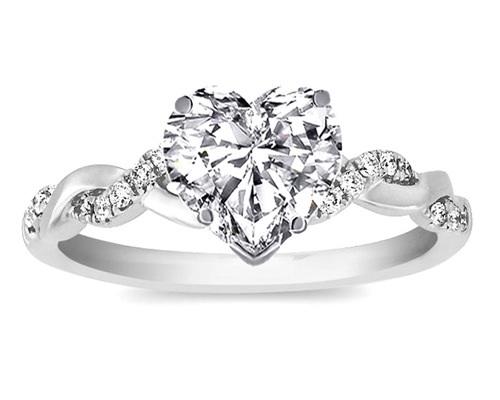 CheesyWolf's tweet photo. @ClearlyAmberC +able to read the note. Hoping you will love the ring sitting at the bottom of the note.* http://t.co/o7wOfptu