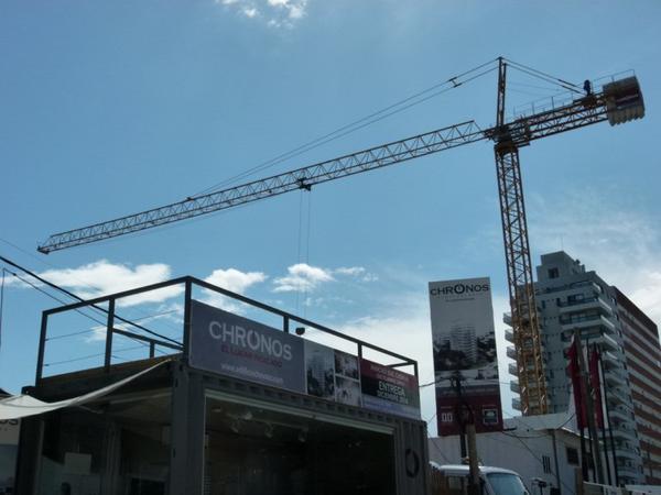 AmarrasInm's tweet photo. CHRONOS Punta del Este, 5 aptos en precios promocionales con el 12% de descuento. + Info: puntadeleste@amarras.com.uy http://t.co/Fb451LO7