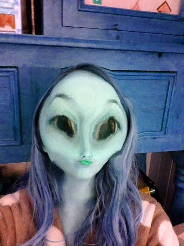 portlandport's tweet photo. @rosiejcoleman is an alien http://t.co/GMVwCCi3