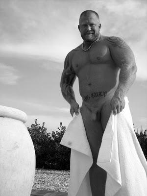 RandomHotBeef's tweet photo. Eric Liebig! #HotBeef #RandomHotBeef RT @Noidolent @NeddyCool @KennyAngus @ToneStorey http://t.co/IkvNc0mk