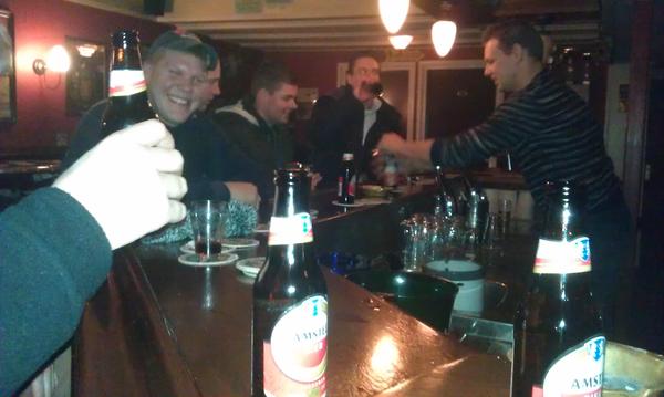 HKarper's tweet photo. Fleskes bie Anne. Wurd nog wol es wot.... http://t.co/9L0MrkaP