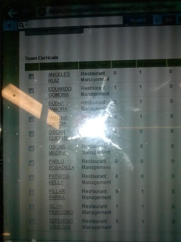 KellyGirl_A1's tweet photo. Yall see da name ,manager !!!! Dis wat a good worker get upgraded too.. http://t.co/6DO0ca7x