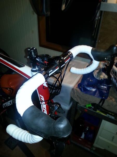 Hoisty0970's tweet image. New cables new bar tape ..#backyardmechanic can do anything.... now to turn off rain and wind.....