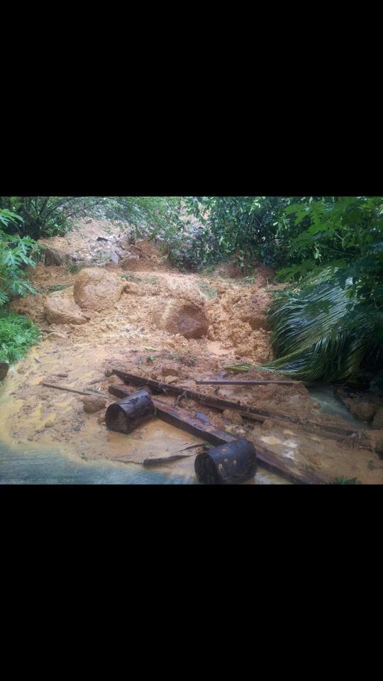 Beccalicious tweet media