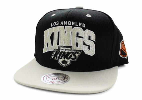 _Snapbacks_ tweet picture