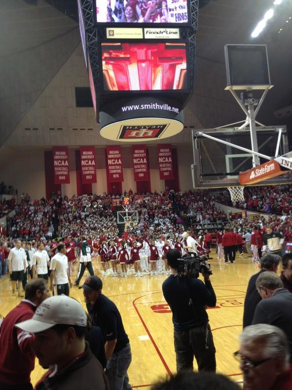 ctpettit58's tweet image. Indiana basketball game!! #secondrow #crazy #awesome