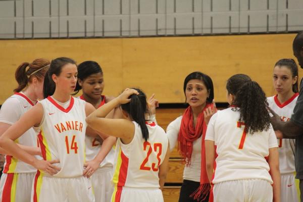 vanierphysed's tweet image. Ruby. Pleading with the troops!