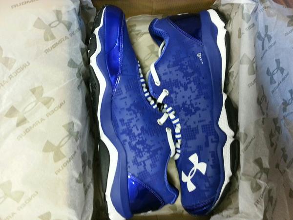 sp_flips's tweet photo. Yuuuuup!  All over these new @UnderArmour turfs. #bigtime. #toptierwins. @TopTierBaseball http://t.co/4Nml66iB