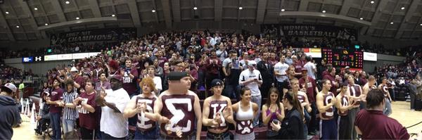 This is the @SalukiDawgPound I ha envisioned when I came here. #SalukiPride