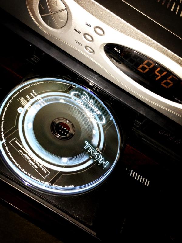 TheDCLBlog's tweet image. A few more hours until #tronuprising more than enough time for #TRON Legacy #savethegrid