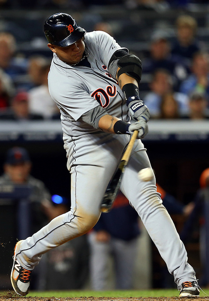 Cut4's tweet photo. Followers to RETWEET are eligible to win a baseball signed by @Tigers slugger @MiguelCabrera. #MLBFC http://t.co/nHmgiRqz