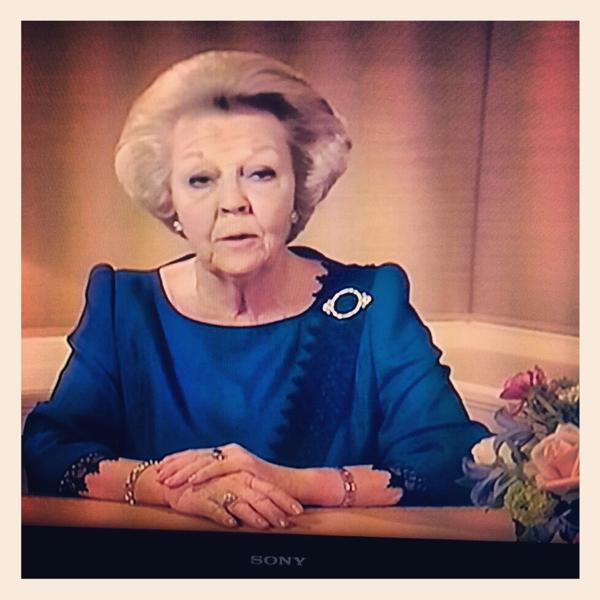worldhallo's tweet image. #Queen #BEATRIX #abdicates