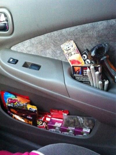 MarijuanaPorn's tweet photo. All set and ready to go for the day! http://t.co/G5yihWFI