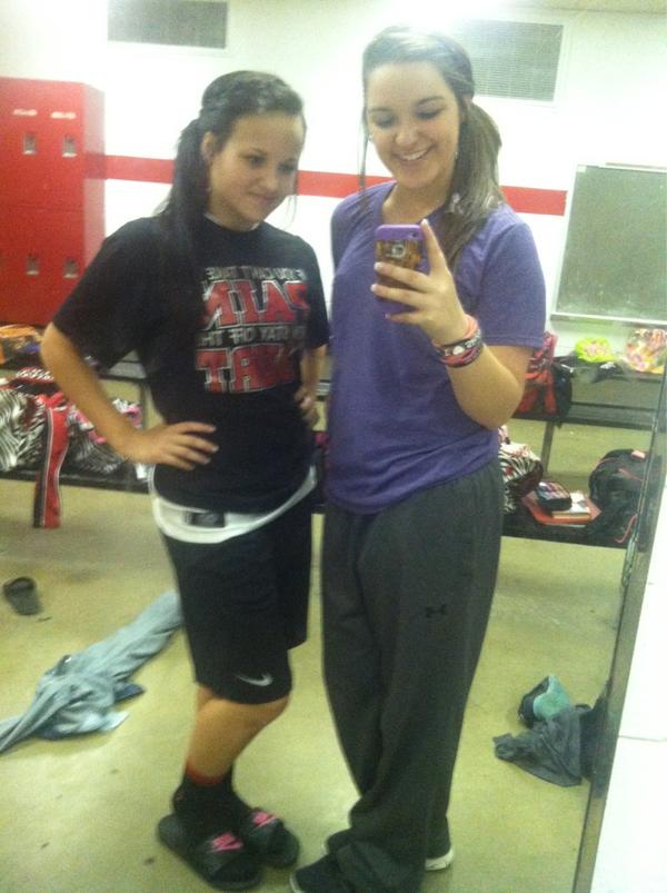 Sarabriburgos's tweet image. #supportin (; @macymcLayne14