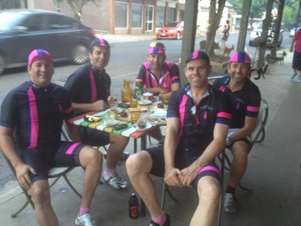 A big thanks to the friendly at Coral Lee cafe in #Bright over the #audax weekend! Heritage Half Wheelers cycling team